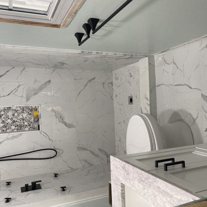 Baño durante la obra / Bathroom in progress